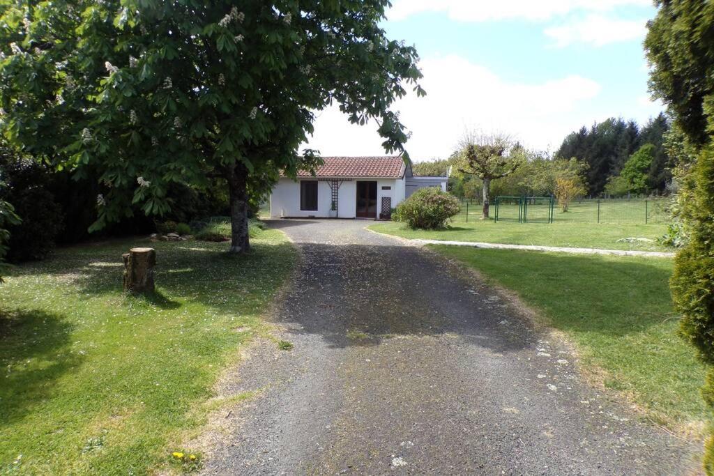 Breesfalt Gite Accomodation Villa Maisonnais-Sur-Tardoire Eksteriør billede