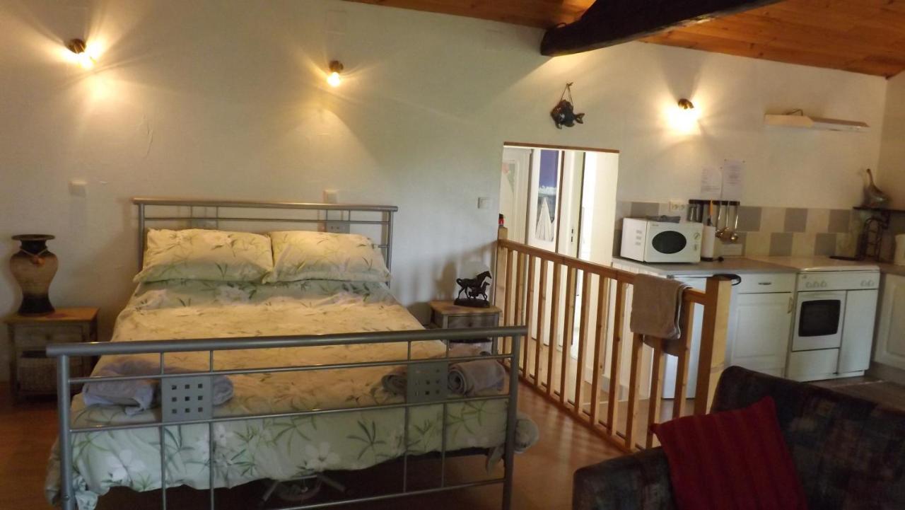 Breesfalt Gite Accomodation Villa Maisonnais-Sur-Tardoire Eksteriør billede